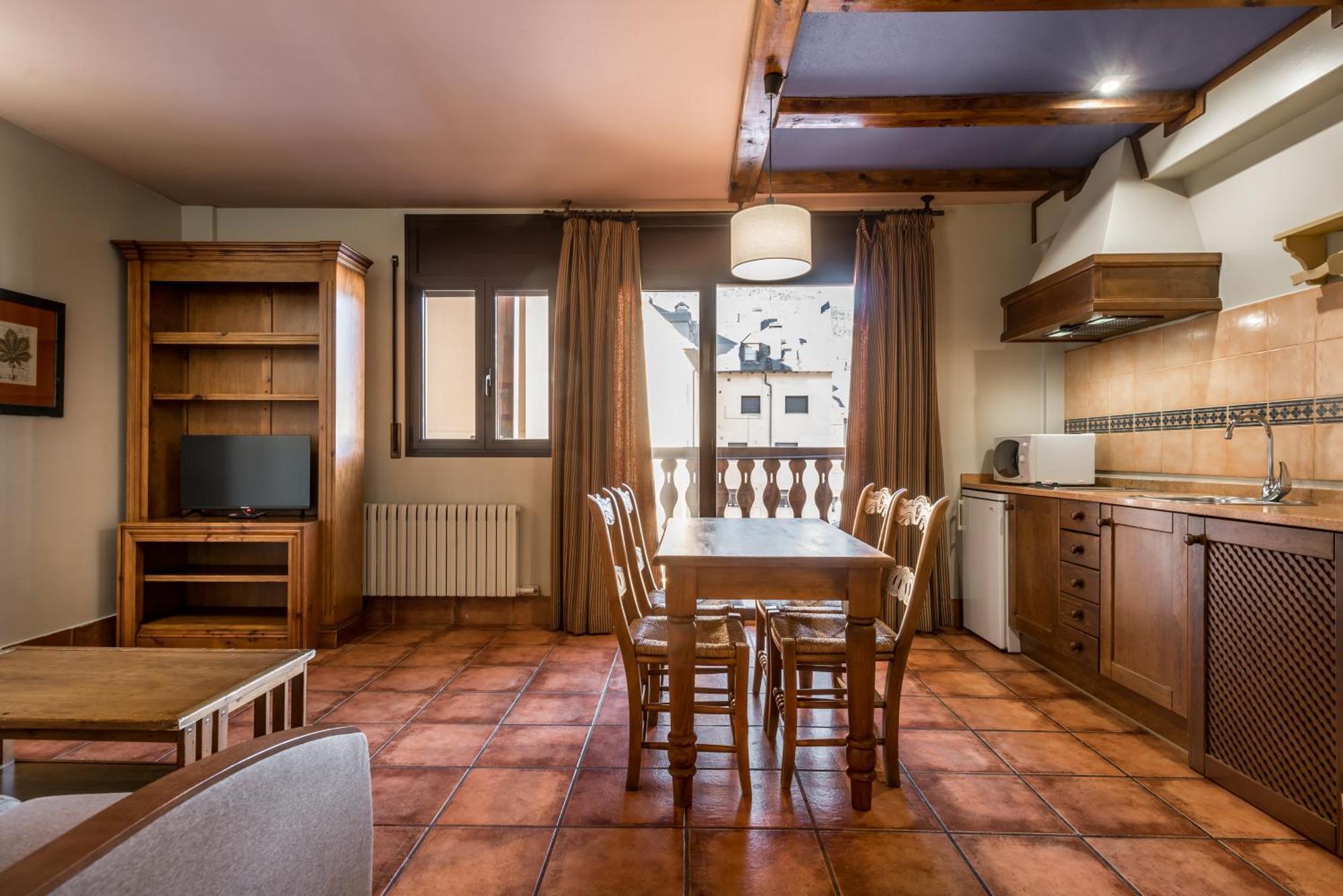 Aparthotel El Refugio de Aran Vielha Habitación foto